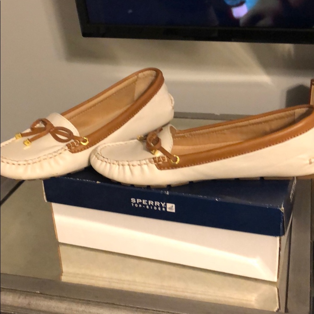 Brand new leather Sperrys